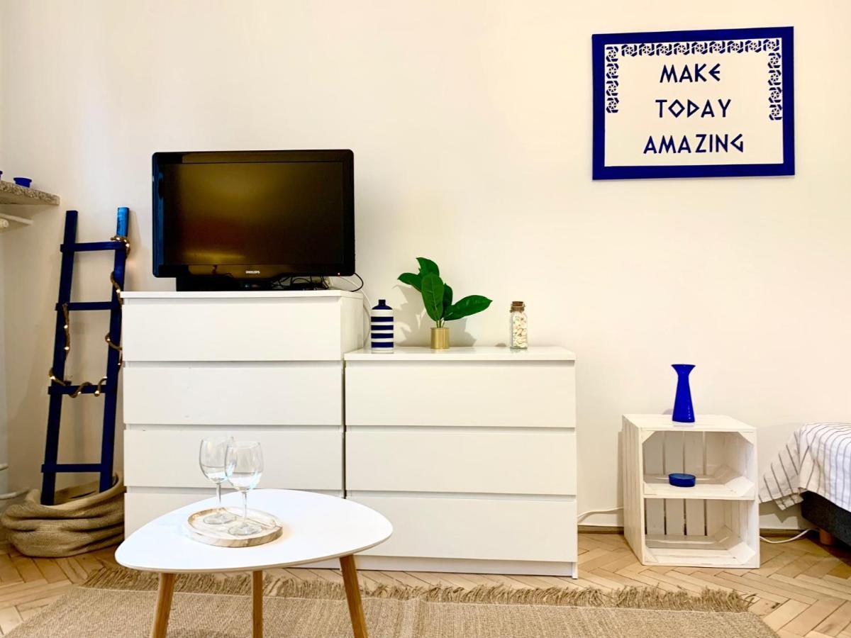 Kalimera - Greek Life Apartment วอร์ซอ ภายนอก รูปภาพ